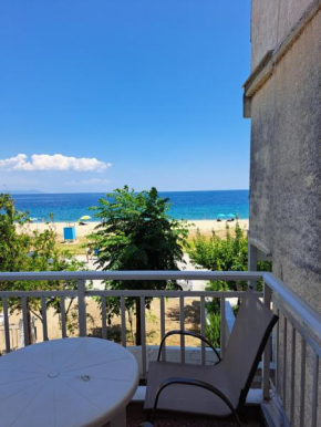 Blue Horizon Apartment